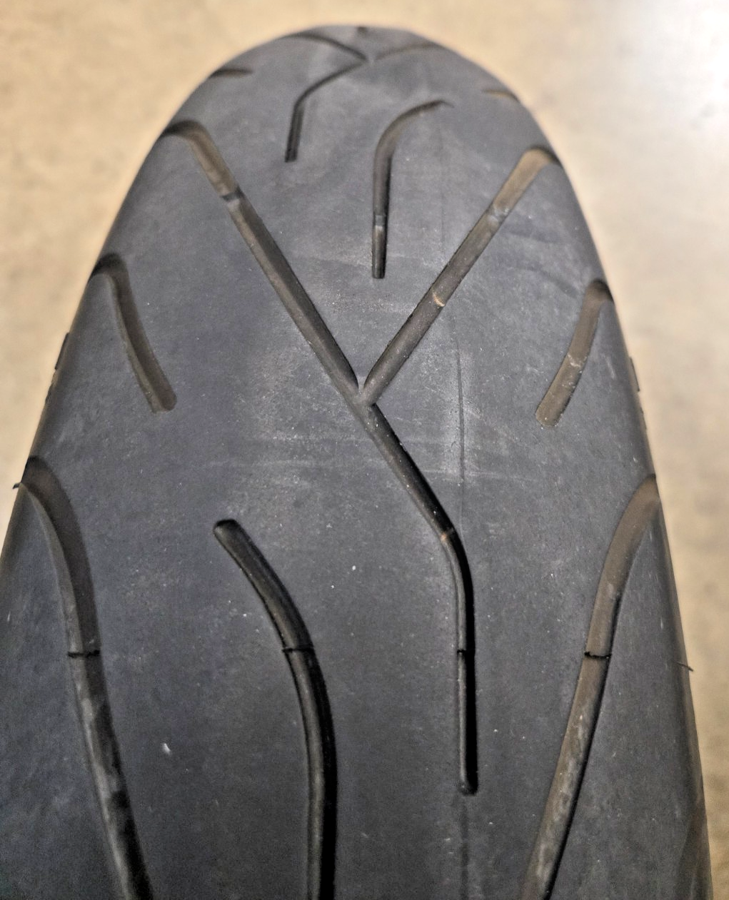 Michelin Commander II 140/75R17 Front Tire  2017   80%