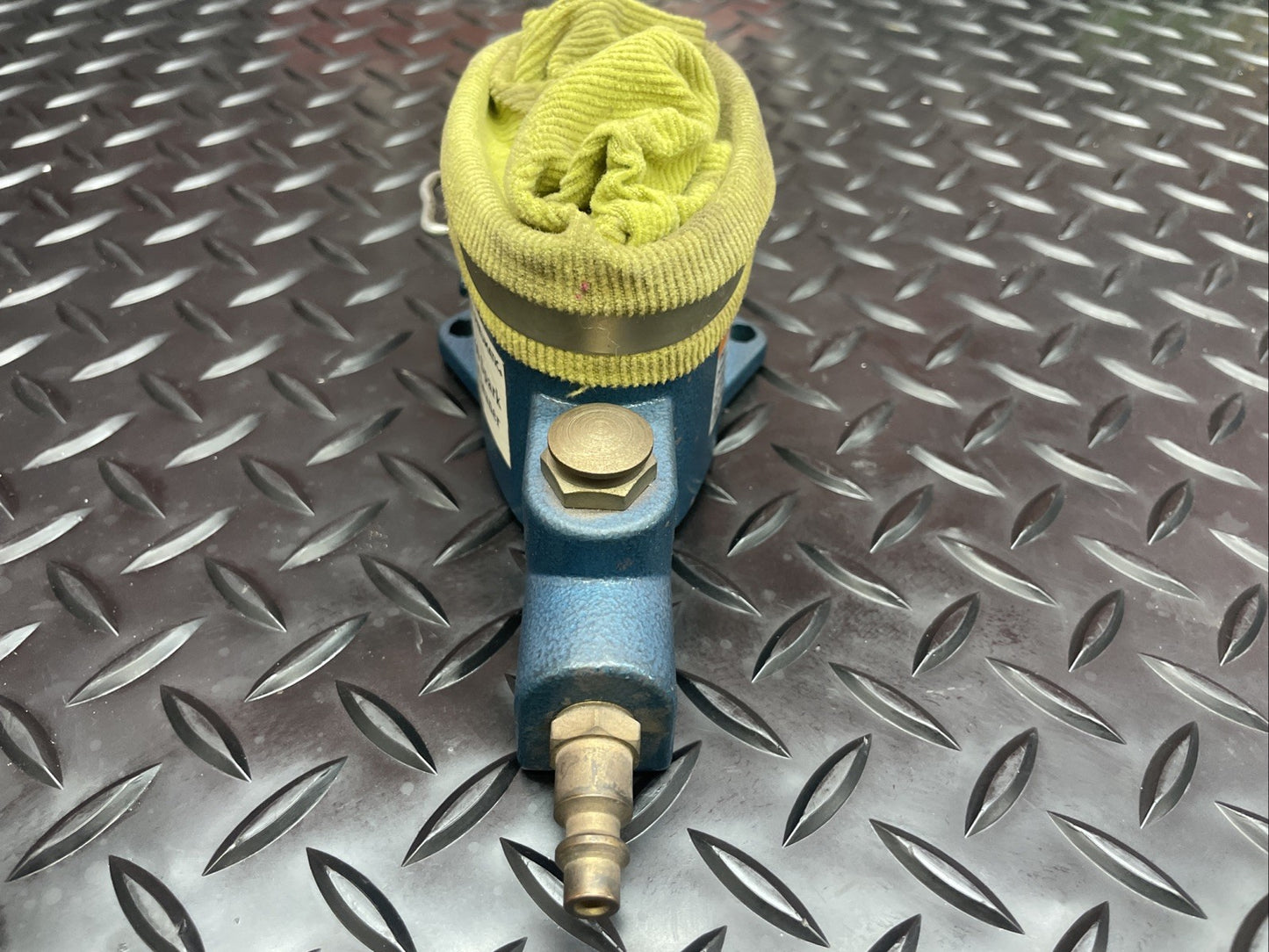 CENTRAL PNEUMATIC 32860 Spark Plug Cleaner And Spark Plug Cleaner Media   #0751