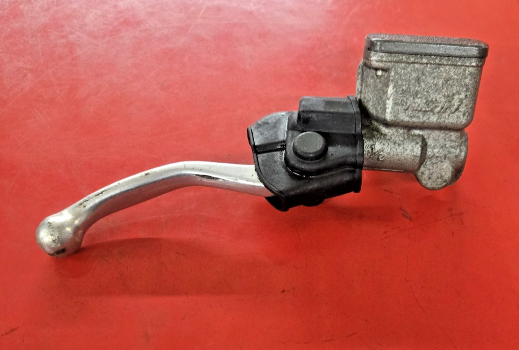 OEM Front Brake Master Cylinder for Honda CRF150F 230F 250R 450R FOR PARTS #0612