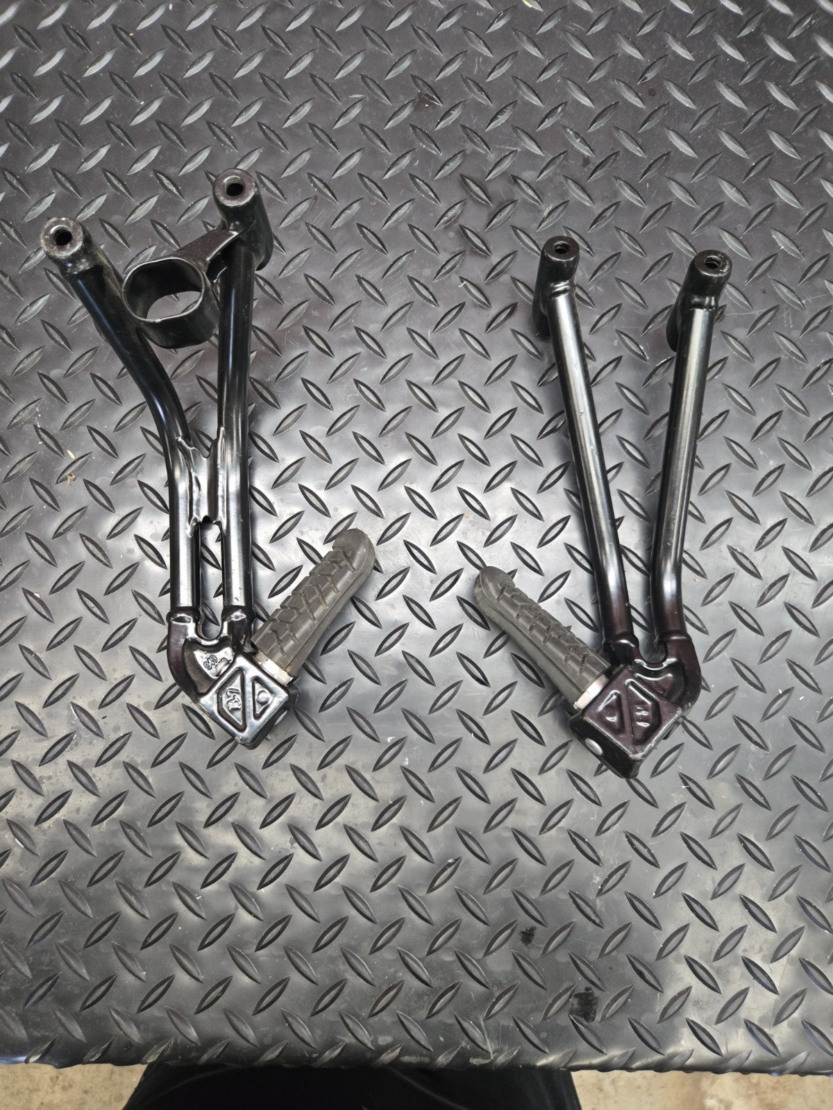 KTM 1190 1290 ADVENTURE DUKE Left Right Passenger Footrest Bracket Set #0795