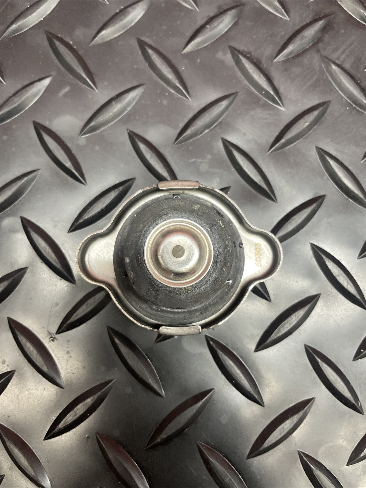 Yamaha R1 YZF-R1 Radiator Cap 1.1 bar  #0749