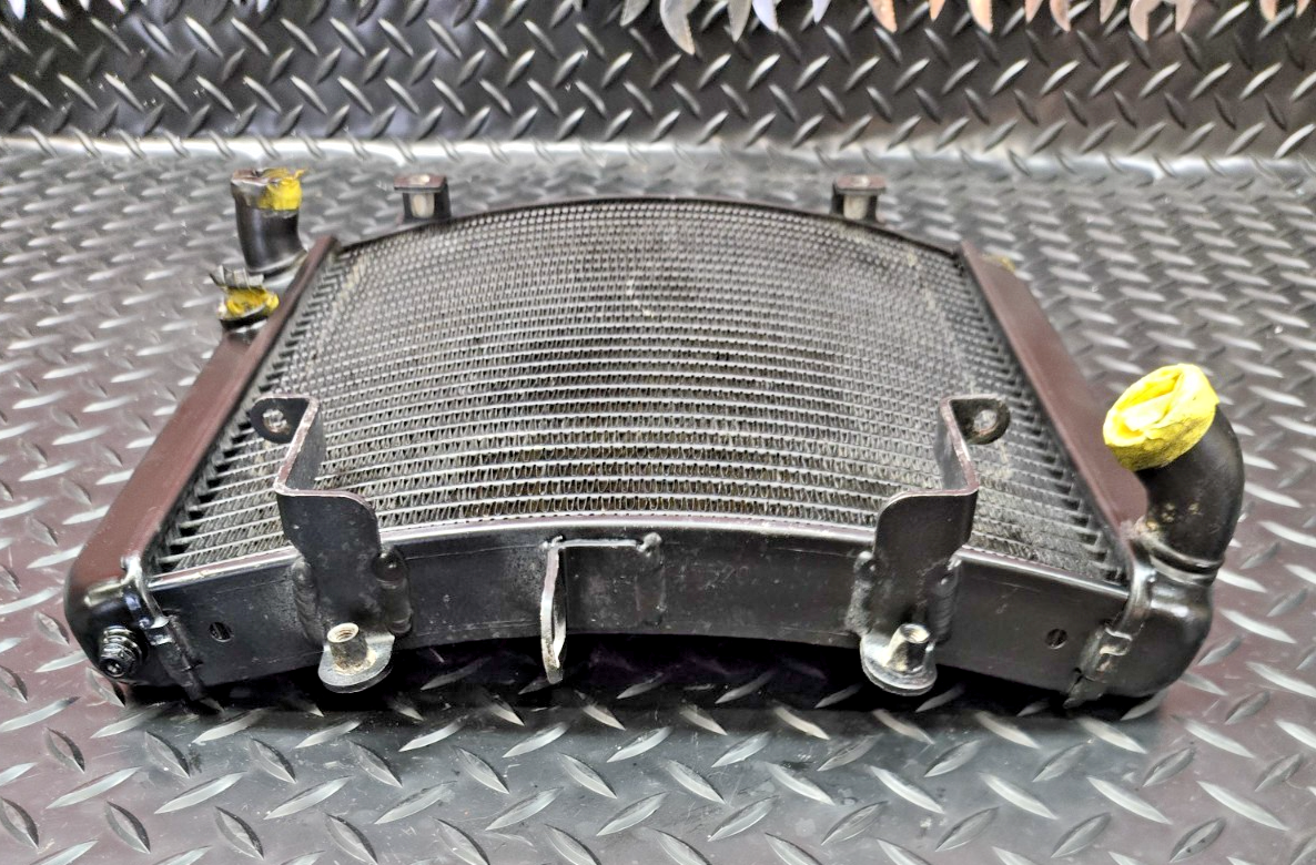 KTM 950 OEM RADIATOR  FIT ALL MODELS NO LEAKS #0774