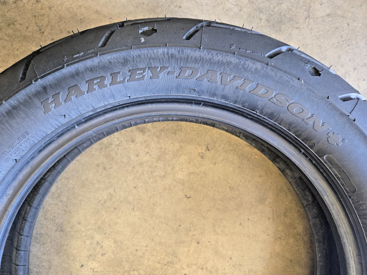 Michelin Scorcher 31 150/80B16 Tire Rear 150 80 16 Motorcycle 06463 99%