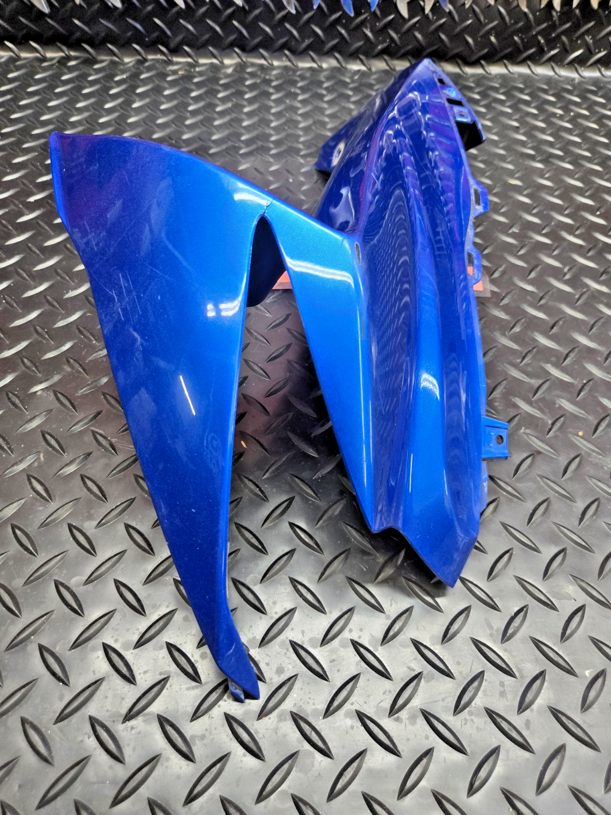 2011 - 2024 SUZUKI GSXR 600 750 OEM RIGHT UPPER FAIRING 94682-14J  #0869