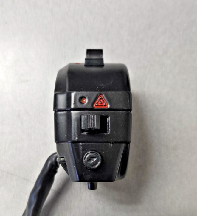 Universal 7/8" 22mm Motorcycle Handlebar left Control Switches  cafe racer #0714