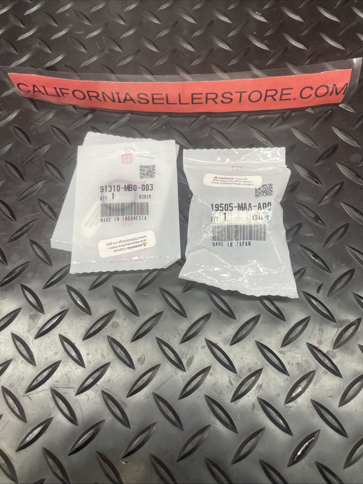 Honda Water Joint 1998-2002 VT1100  19505-MAA-A00 91310-MB0-003  #1097