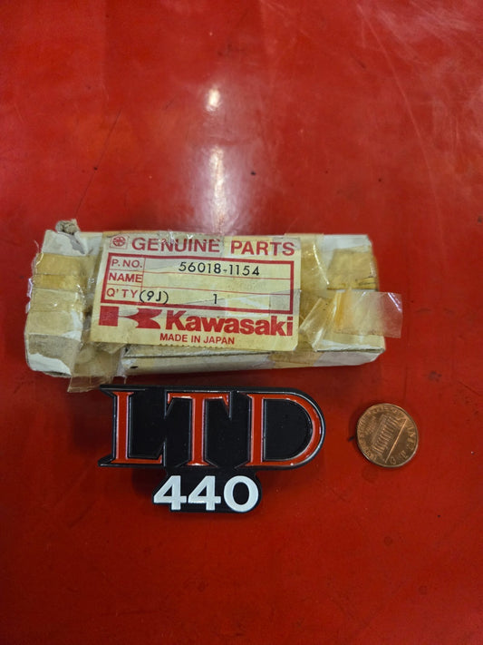 NOS Kawasaki  56018-1154 Side Cover Mark Emblem Badge KZ440 LTD #0373