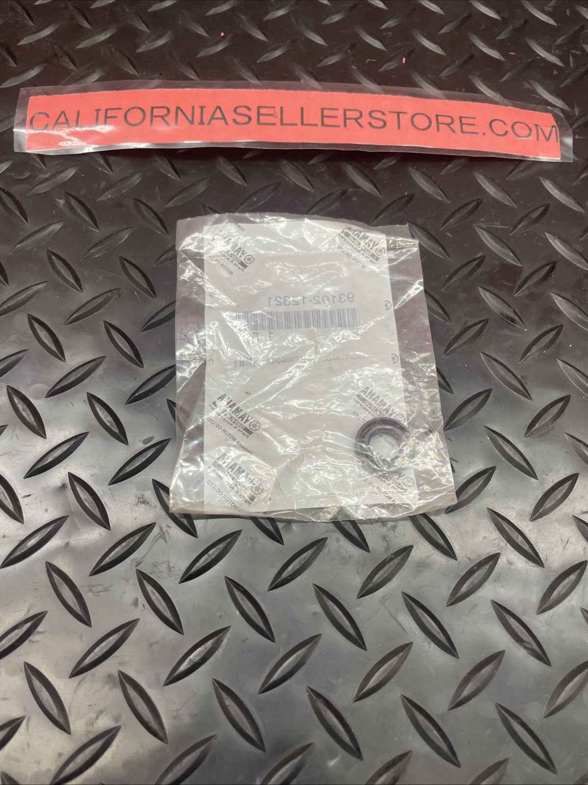 Yamaha Genuine Oil Seal 93102-12321  #1057