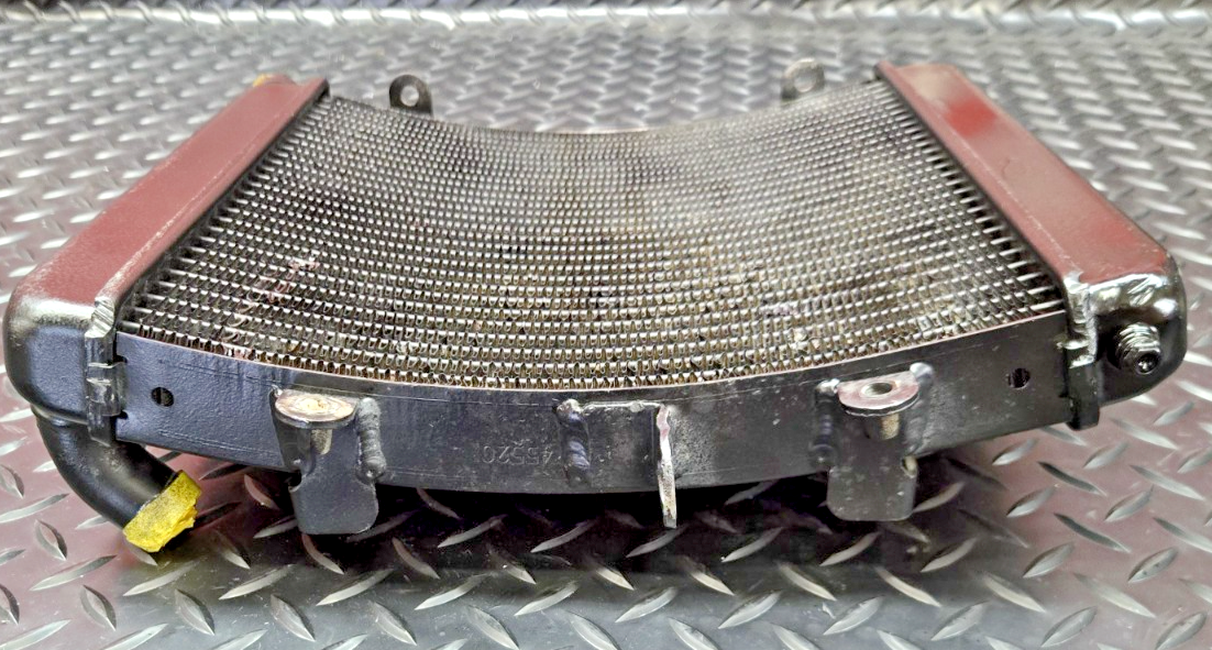 KTM 950 OEM RADIATOR  FIT ALL MODELS NO LEAKS #0774