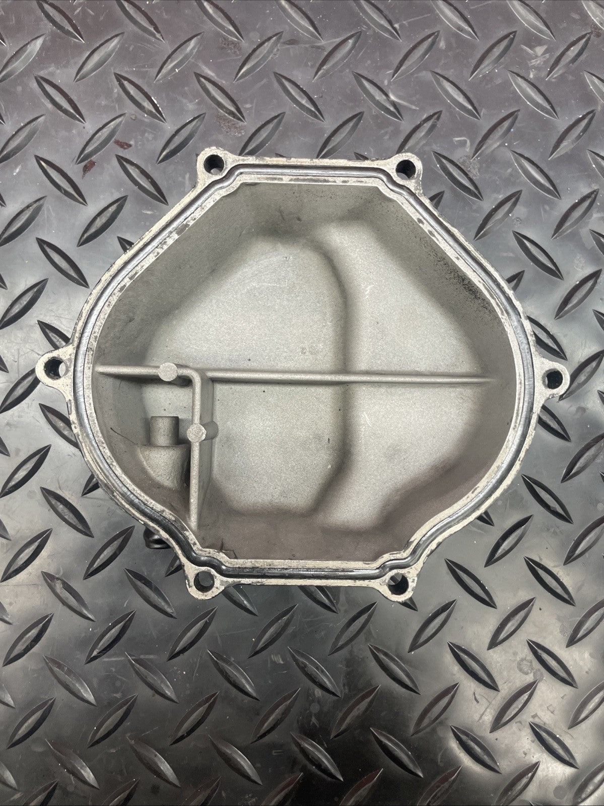 Honda CB550 1974/78 Breather Cover, Cylinder Head Engine Cover Top  #0989