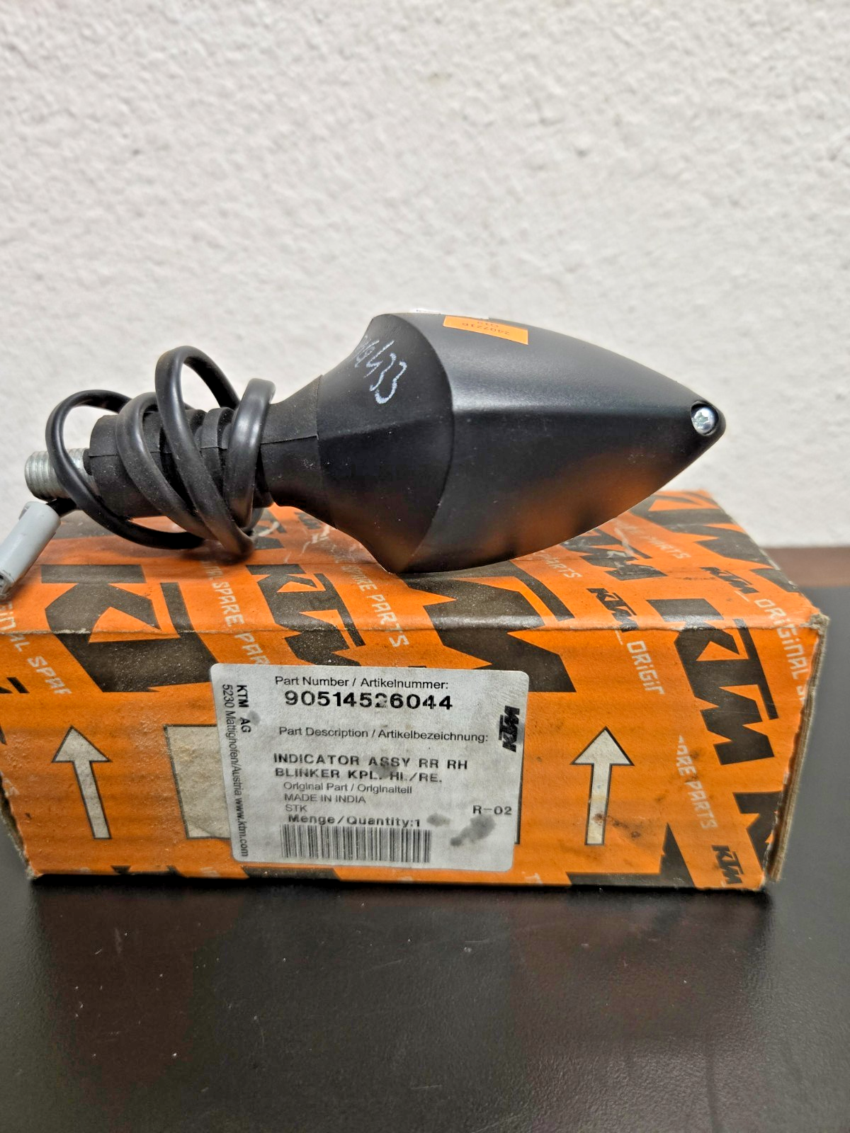 KTM 390 OEM Blinker  TURN SIGNAL  90514526044 #0389