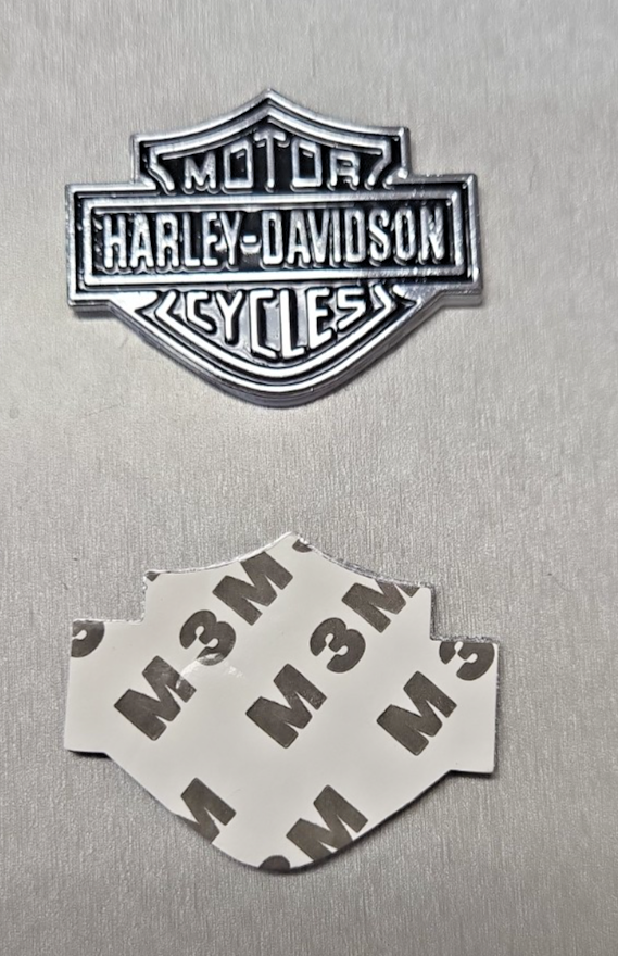 Harley-Davidson Bar & Shield Metal Emblem Badges. OEM 99352-82Z Small Logo #1395