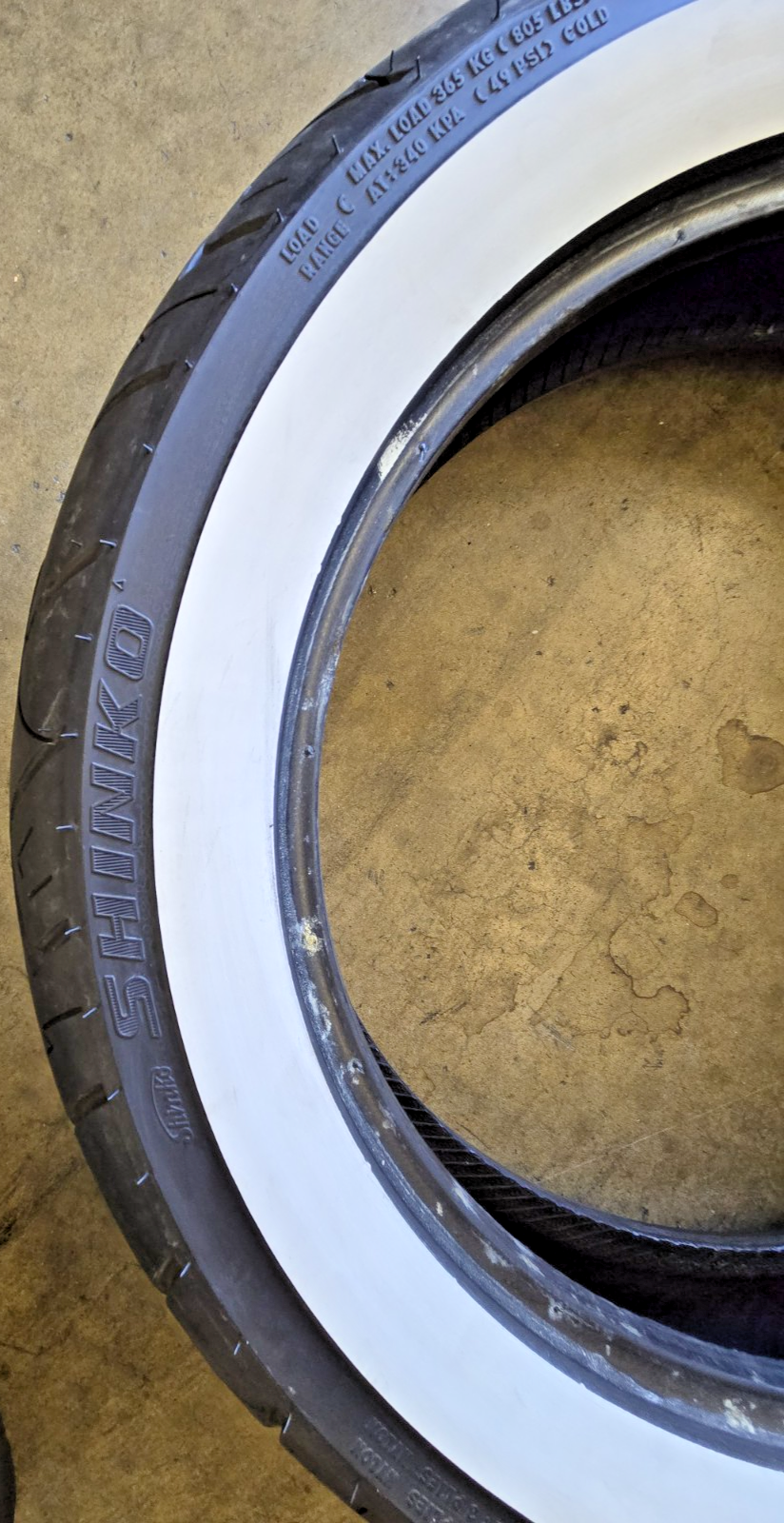 SHINKO SR777HD WHITE WALL   130 90 B16 HD  95%  #0614