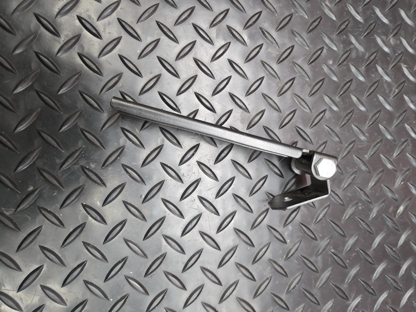 Solo Seat Hinge CAFE RACER HARLEY DAVIDSON  #0875