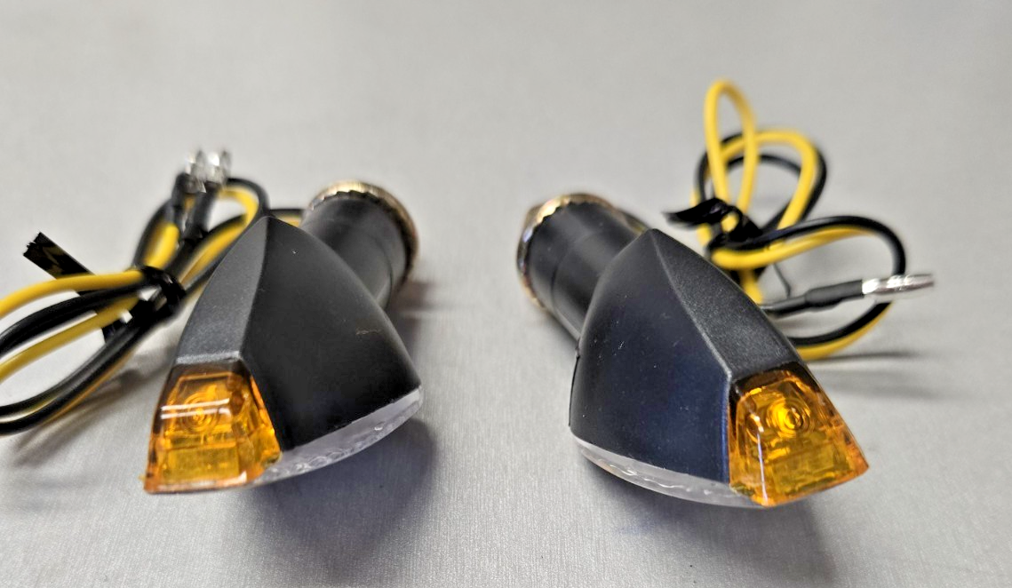 2X Motorcycle LED Turn Signal Indicator Blinker Light Universal Cafe Racer #0476
