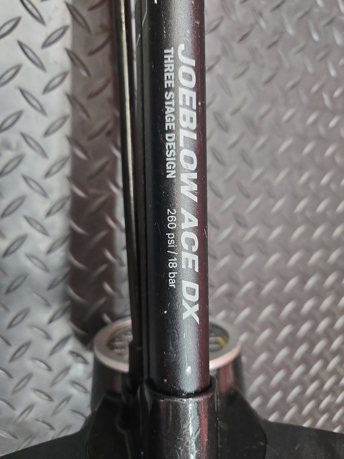 Topeak JoeBlow Ace DX Bike Pump – 260 PSI Triple-Stage High-Pressure #1354