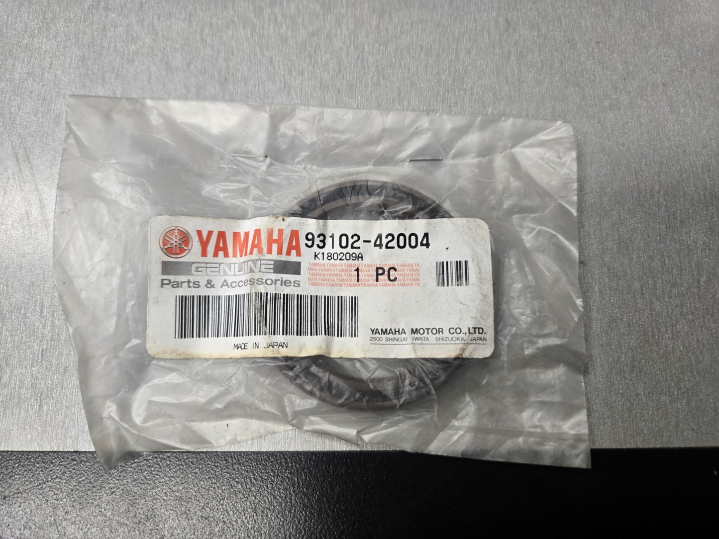 YAMAHA YFM450 YFM350 YFM700 NOS OEM TRANSMISSION OIL SEAL 93102-42004-00 #0657