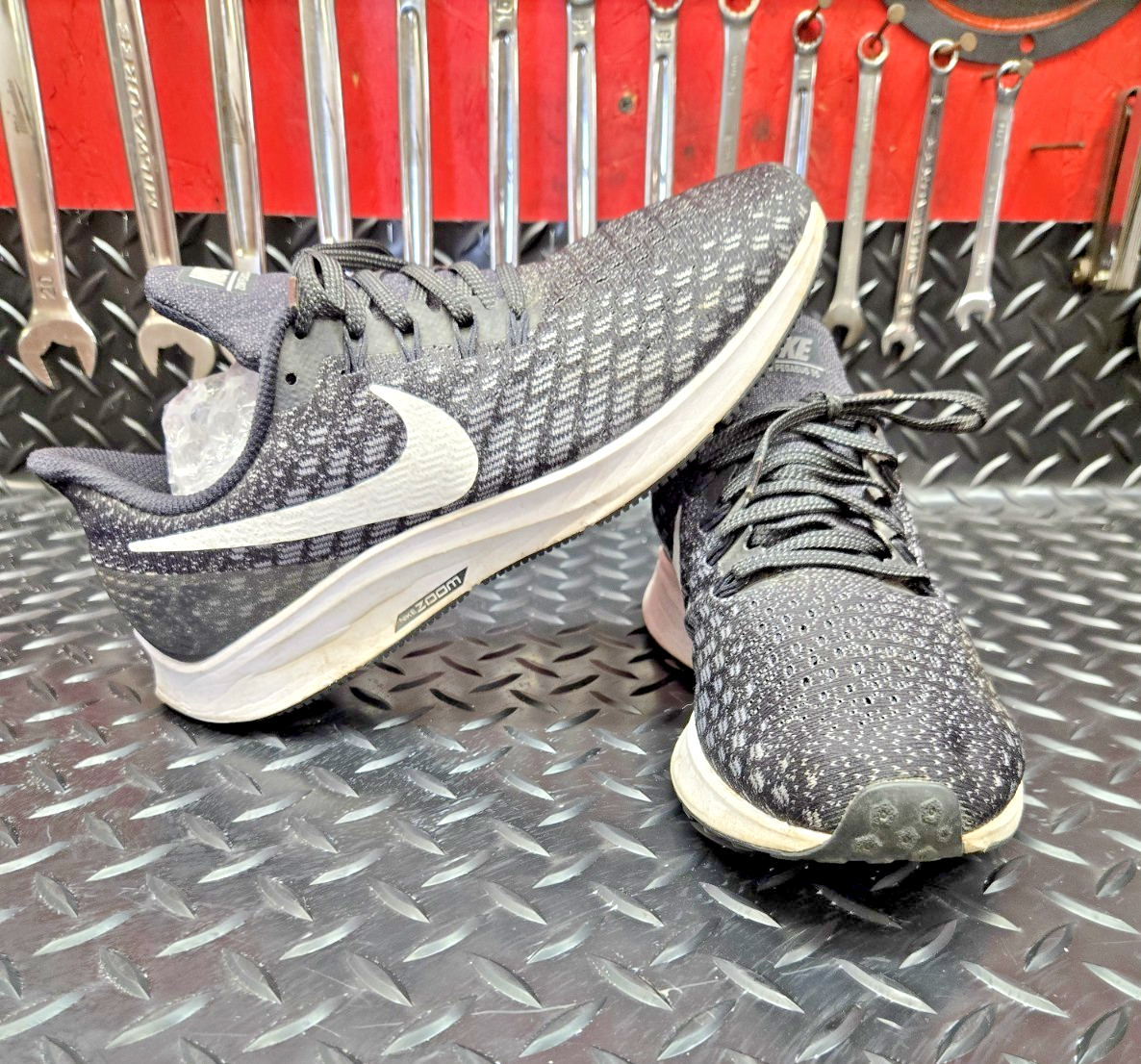 Nike Zoom Pegasus 35 Women US 8 Running Shoes 942855-001 Black White #0502