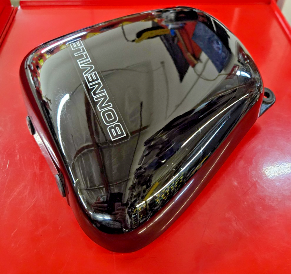 2014 Triumph Bonneville T100 Right Side Cover T2301238 #0251 small cheap showed