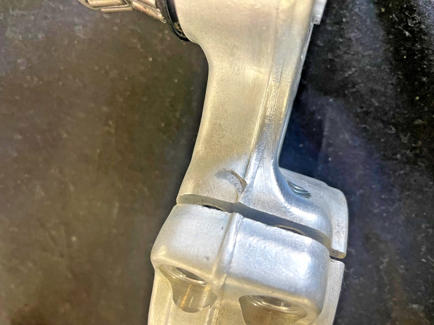 2002 KTM 400 EXC OEM FRONT FORKS TRIPLE TREE STEM CLAMP 59001034020 SCOTTS #0233