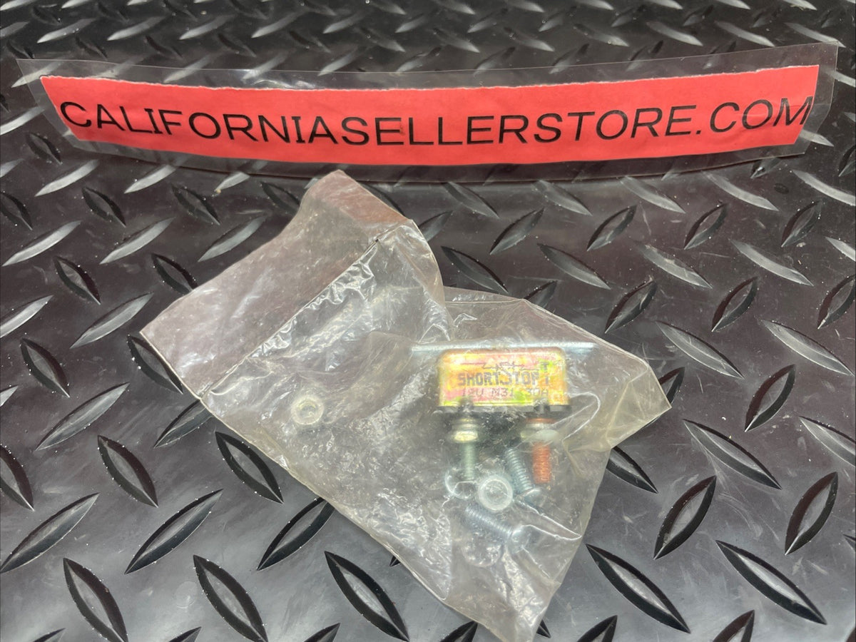 Short Stop 12V M31 30A Circuit Breaker  #0898