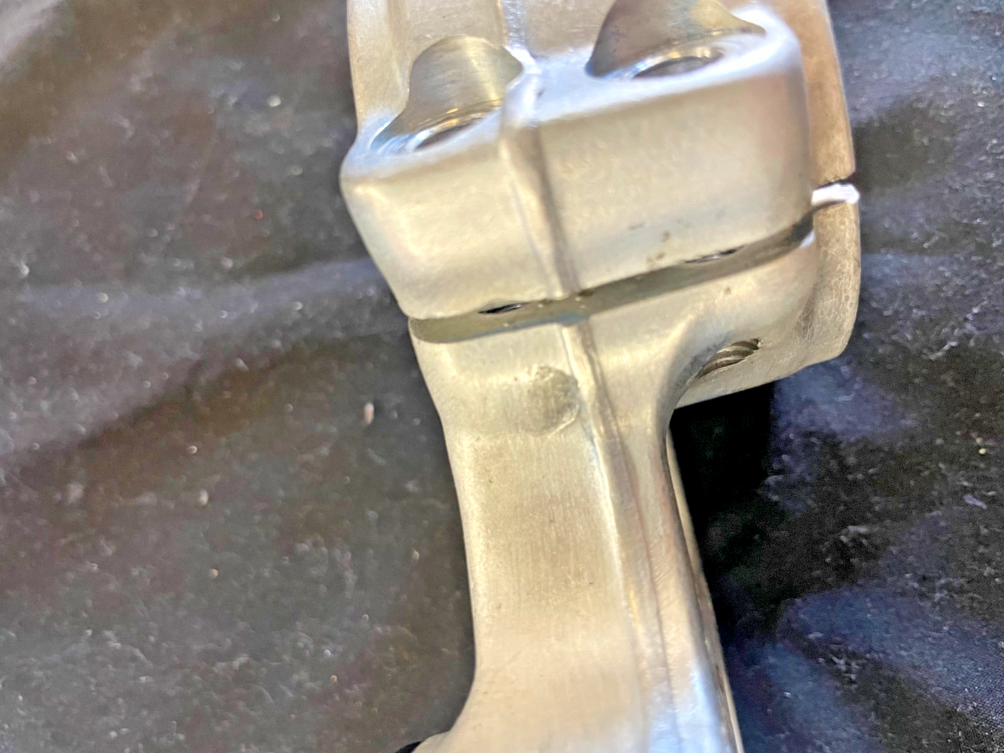 2002 KTM 400 EXC OEM FRONT FORKS TRIPLE TREE STEM CLAMP 59001034020 SCOTTS #0233
