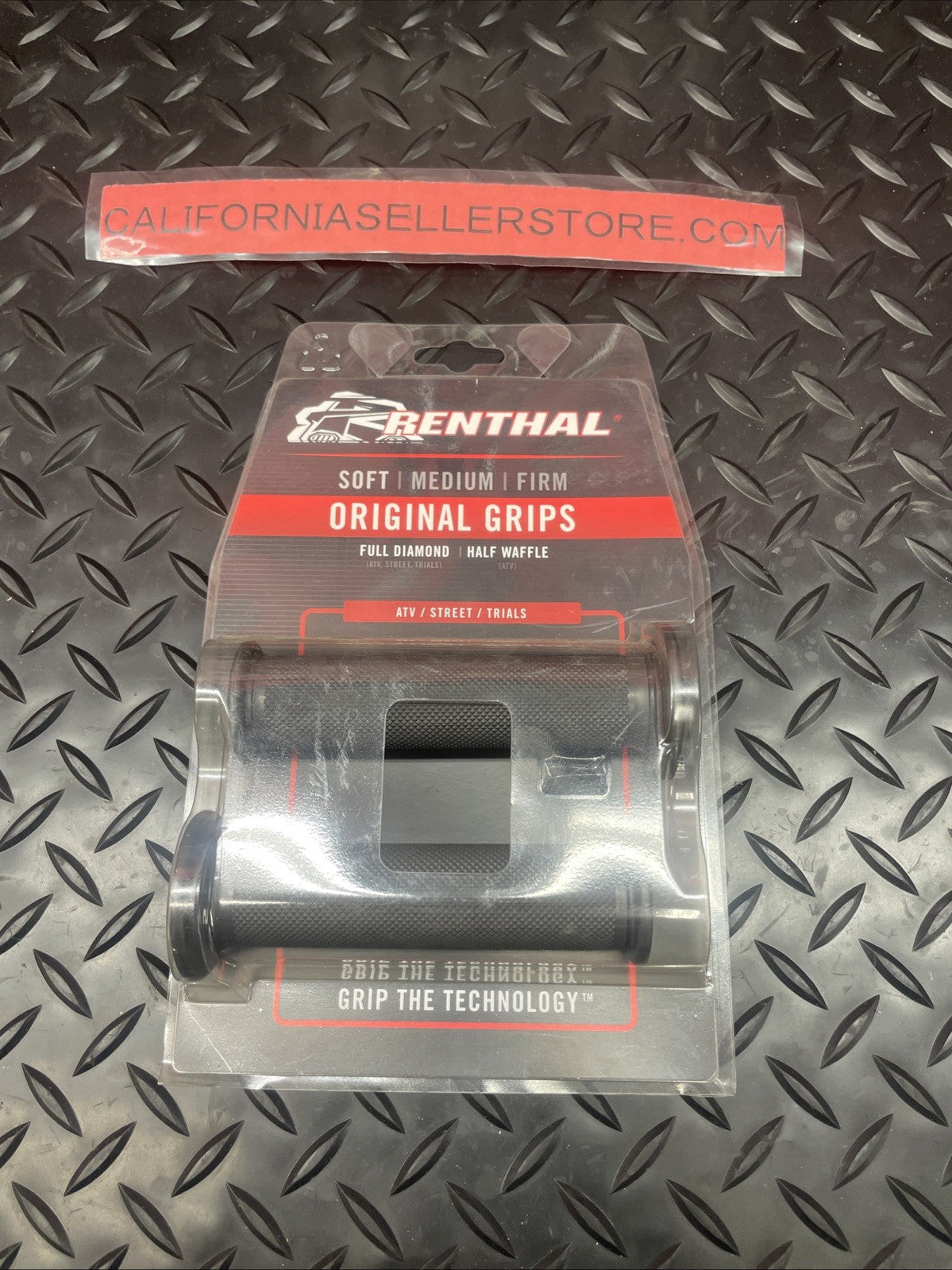 Renthal Black Road Race Full Diamond Firm Compound Grip Set G149 7/8”   #1116
