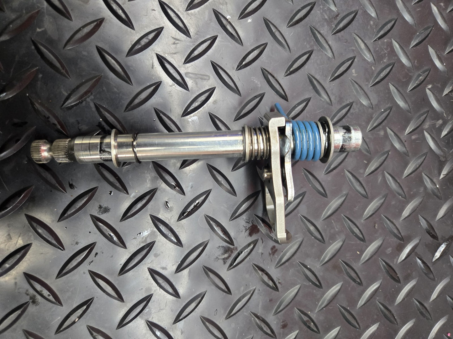 2016 Triumph THRUXTON 1200 Gear Shifter Shift Shaft #1053