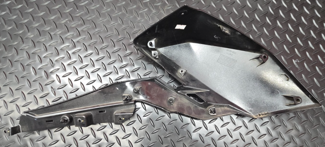 2019-2024 Kawasaki Z400 Left Shroud Panel Fairing Cowl OEM 49133-0031 #0439