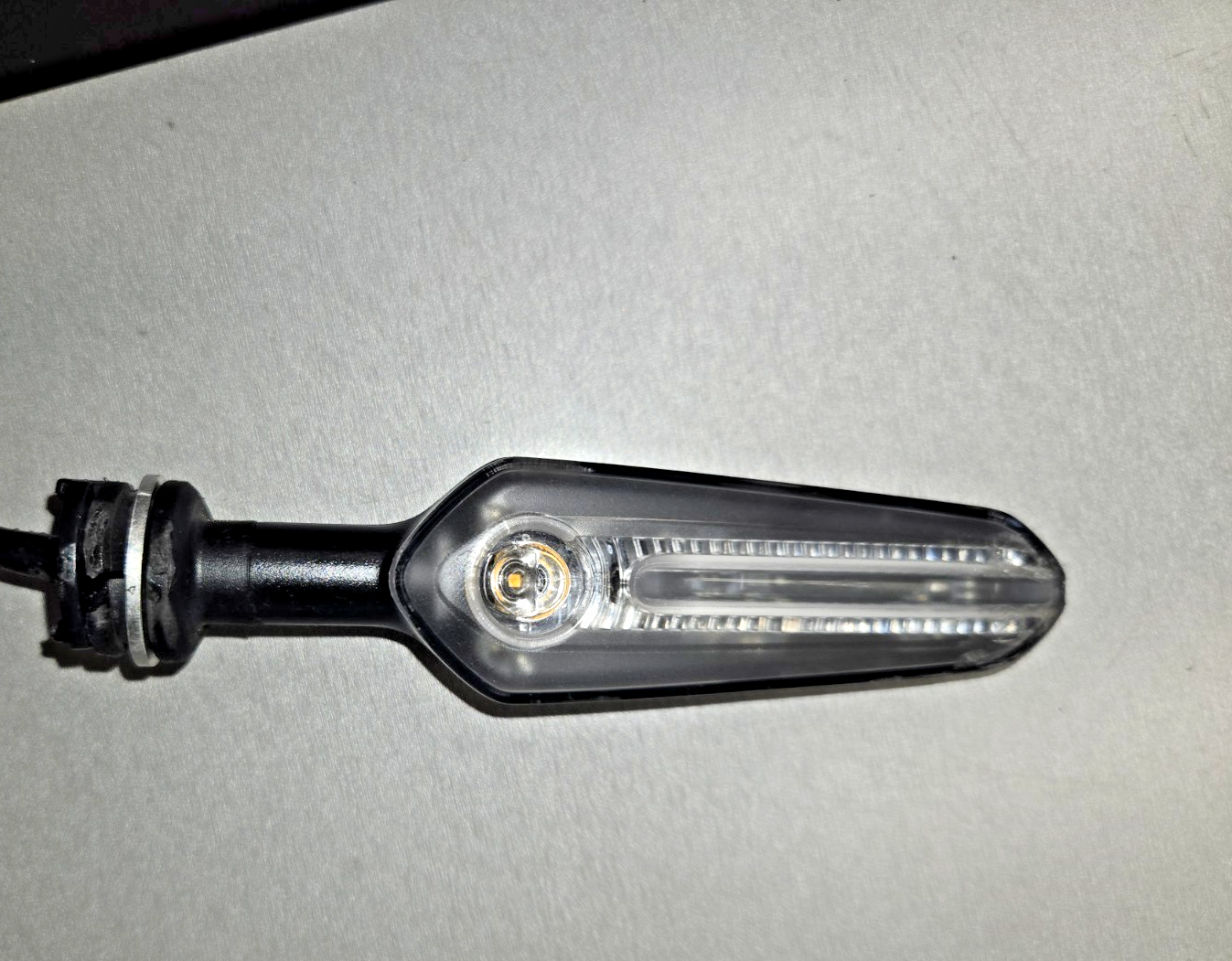 Yamaha XSR700 Genuine Front Flasher Light - Bat-83320-10-00  #0563