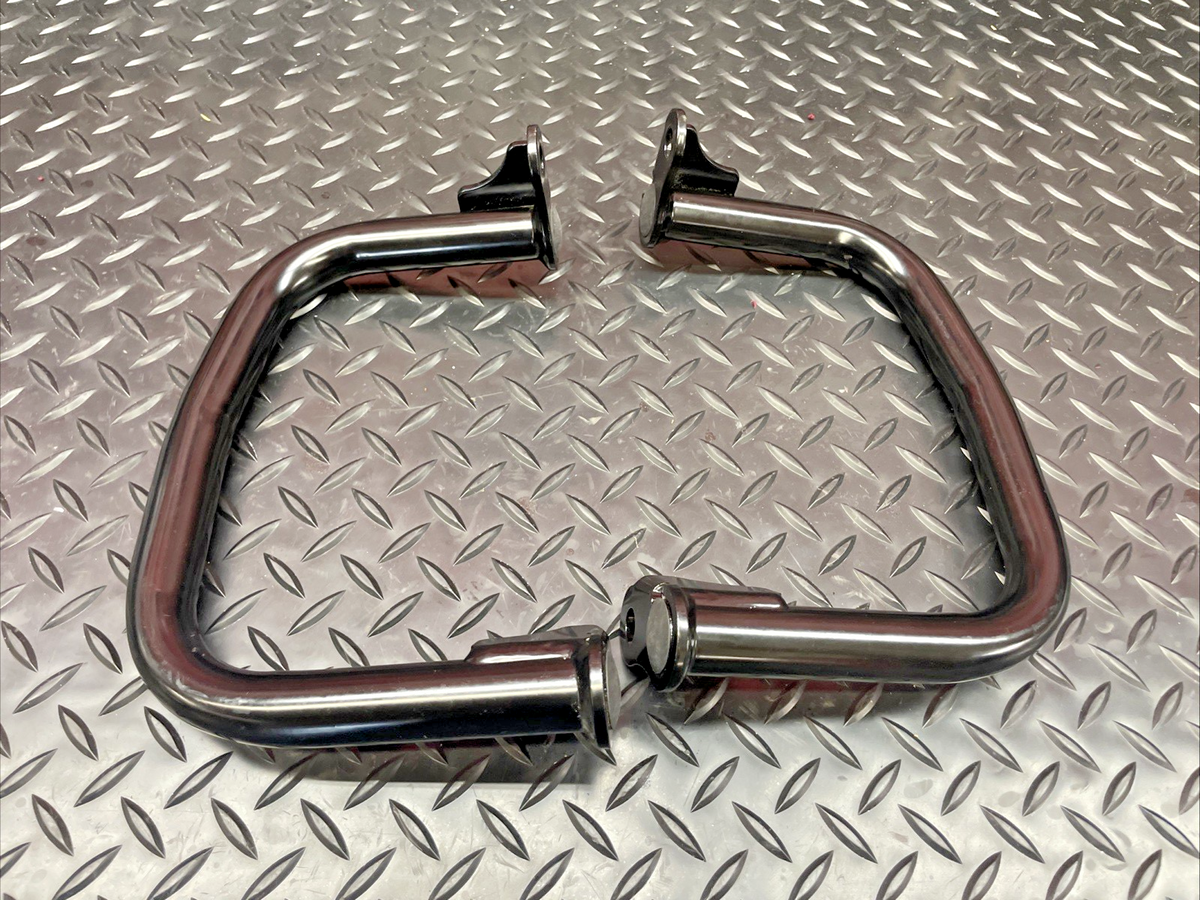 TRIUMPH BONNEVILLE T120 2024 GIVI ENGINE GUARD BLACK #0957