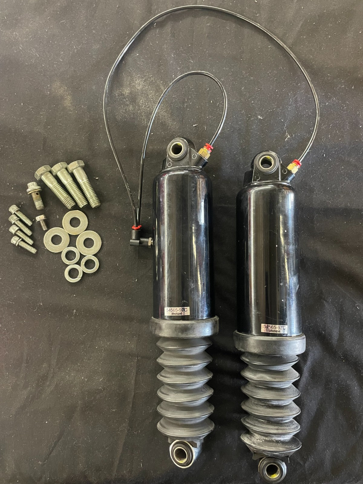 Harley-Davidson Touring Low Profile Rear Shock Suspension Kit 54565-97c
