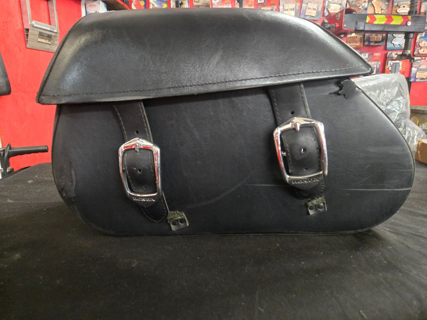 HONDA MOTORCYCLE SHADOW VTX MODELS LEATHER SADDELBAGS KIT 08L56-MEG-100B #0364