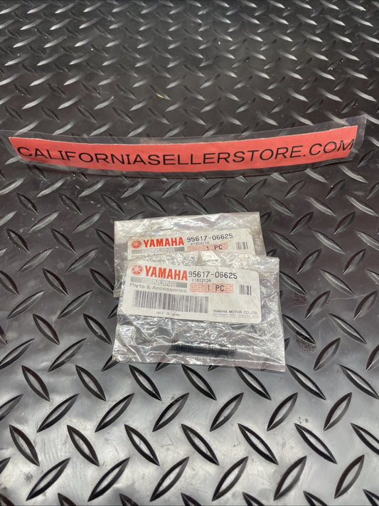 Yamaha 95617-06625 Stud Bolt Qty 2 NOS  #0859