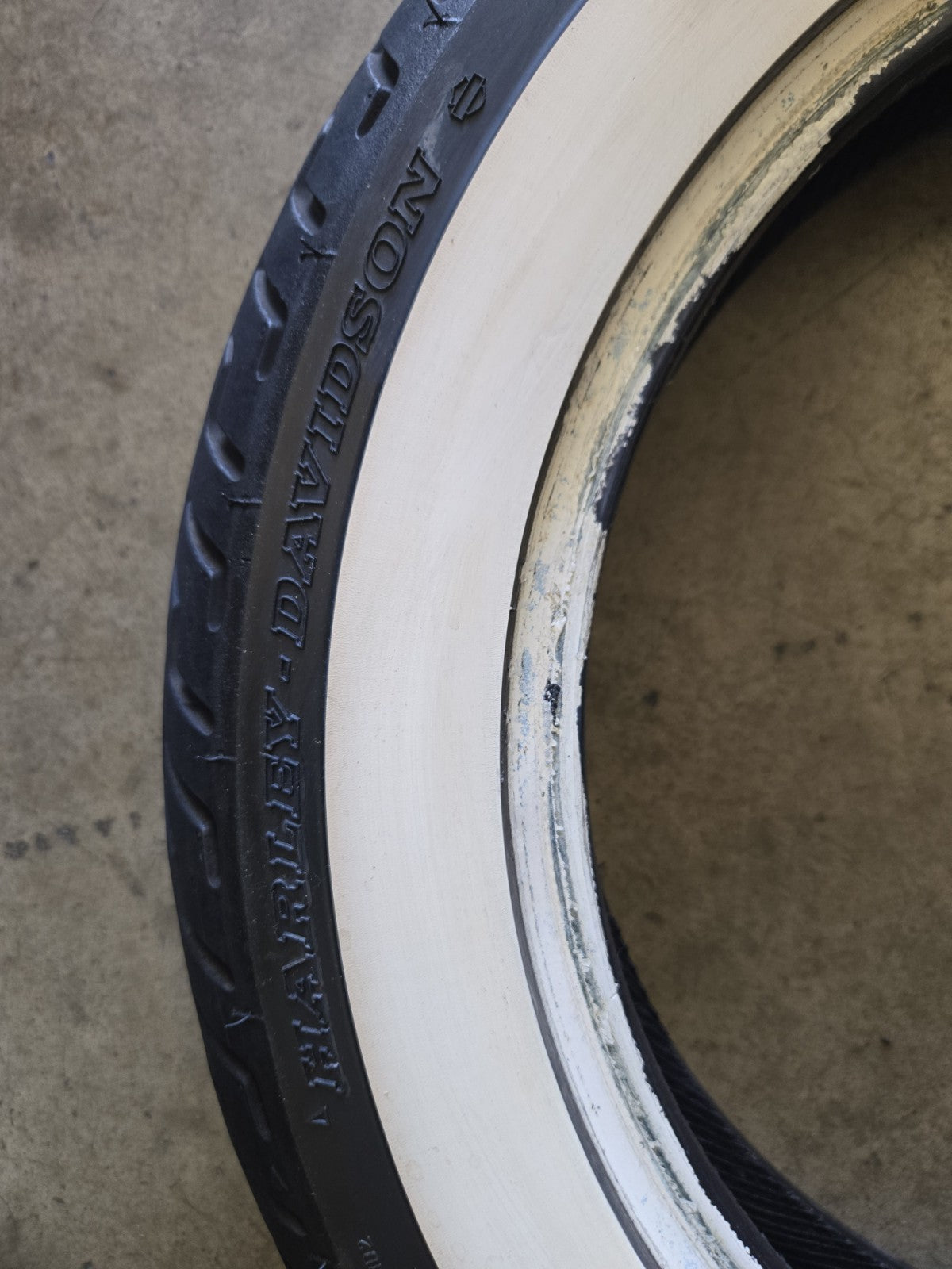 MT90B-16 Dunlop Harley D402 Wide White Wall FRONT TIRE 2014 90% #0696