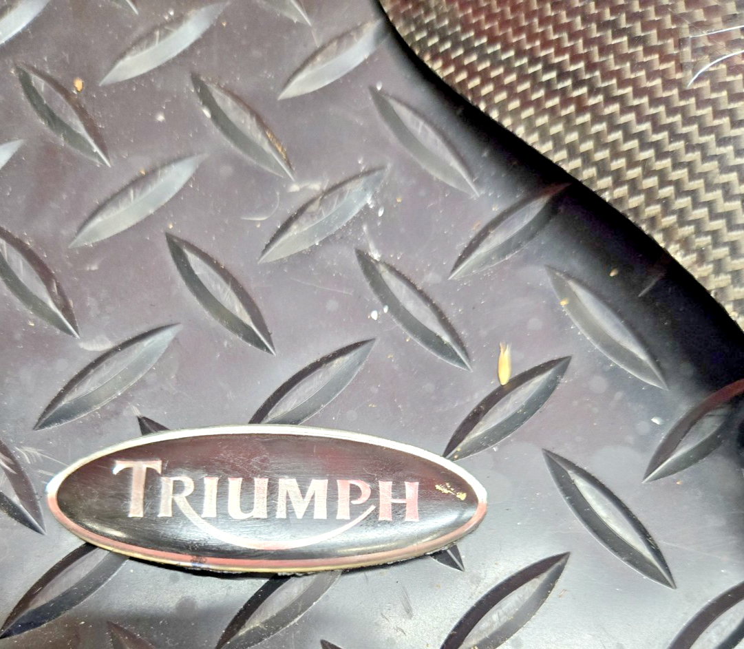 TRIUMPH Original OEM Speed Triple 955i Carbon Tank Pad Protection #0798