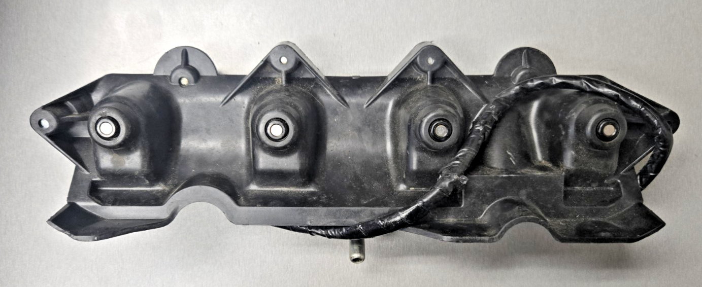 2016 YAMAHA YZF R6 OEM SECONDARY FUEL INJECTORS TOP AIRBOX GAS RAIL  #0633