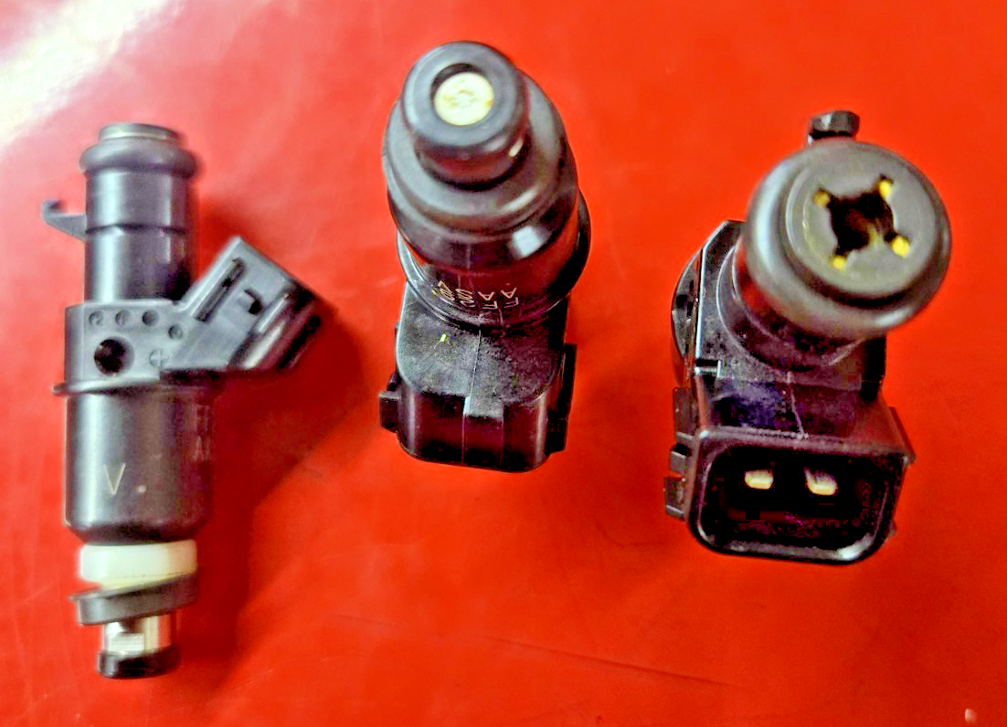 3X Triumph OEM GENUINE FUEL Injector FF29 AASV  T1240465  #0625