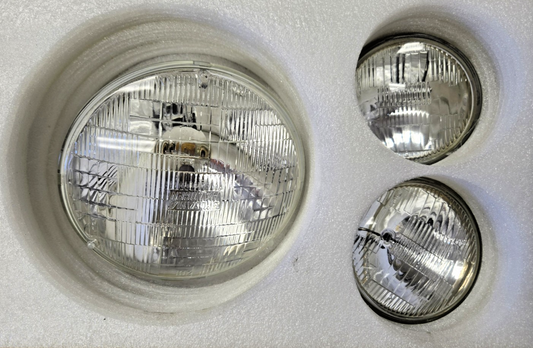 Harley-Davidson Touring 7" Sylvania Headlight AND 4" Sylvania Fog Lights #0483