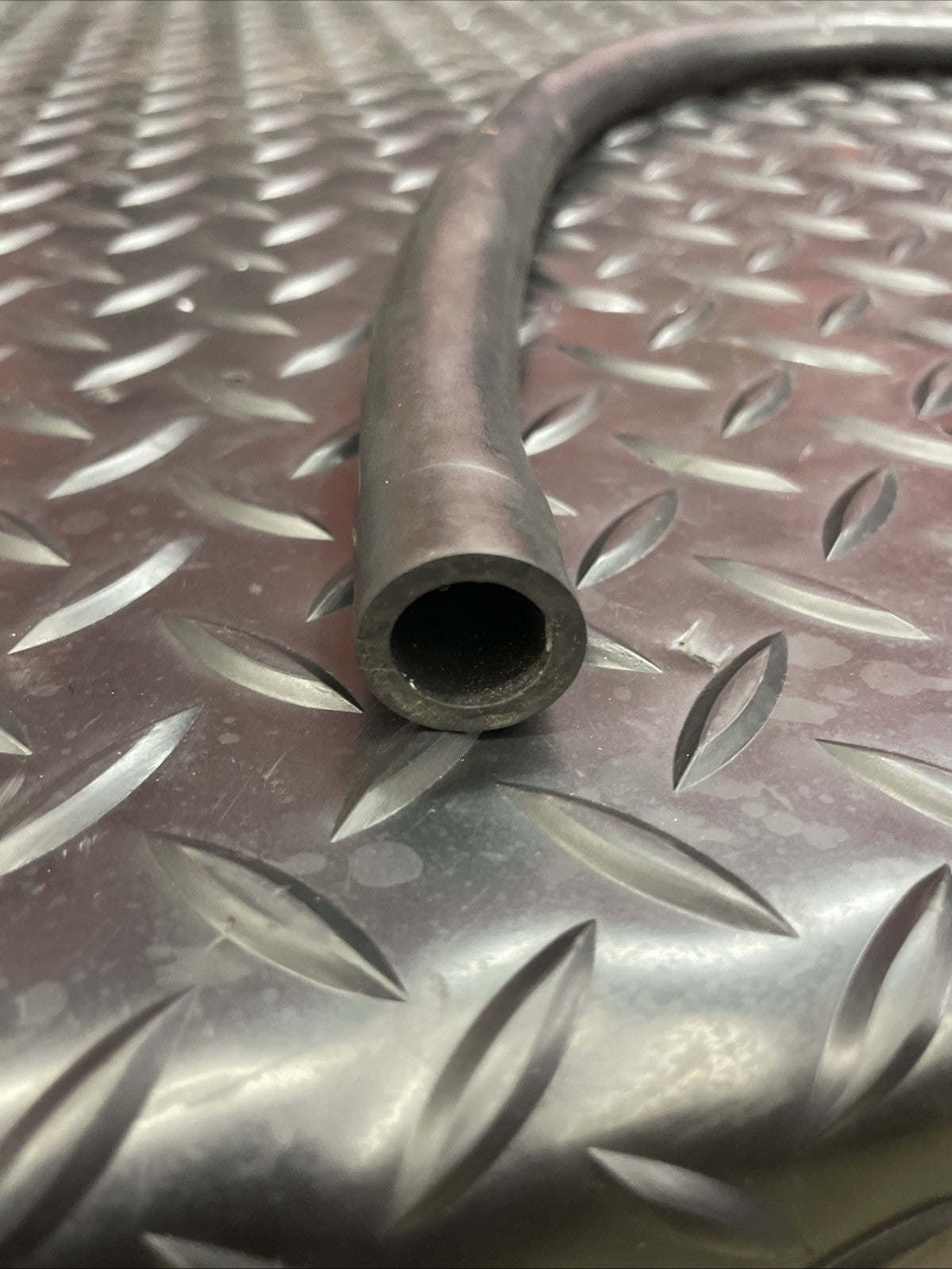 VOR Vertemati 503 2002 Engine Breather Hose #1321