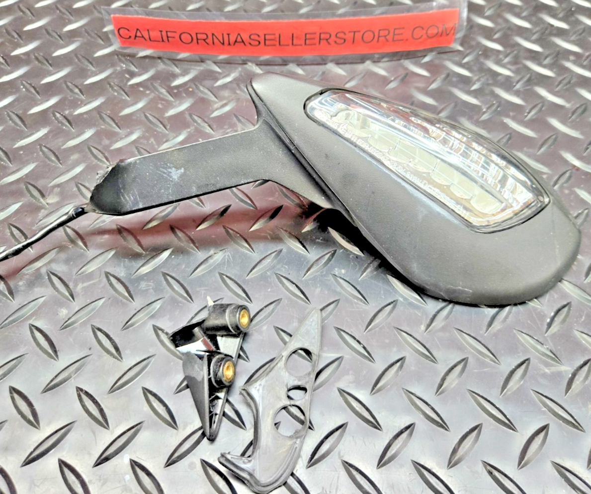 Ducati Panigale 899 959 1199 1299 OEM LEFT Mirror Turn Signal Assembly #0845