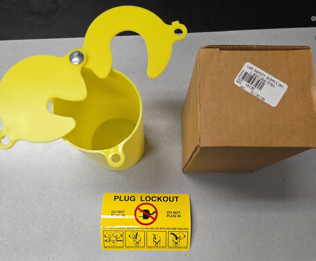 Lab Safety Supply  Lock-Out  PLUG LOCK  MODEL 18135 #1254