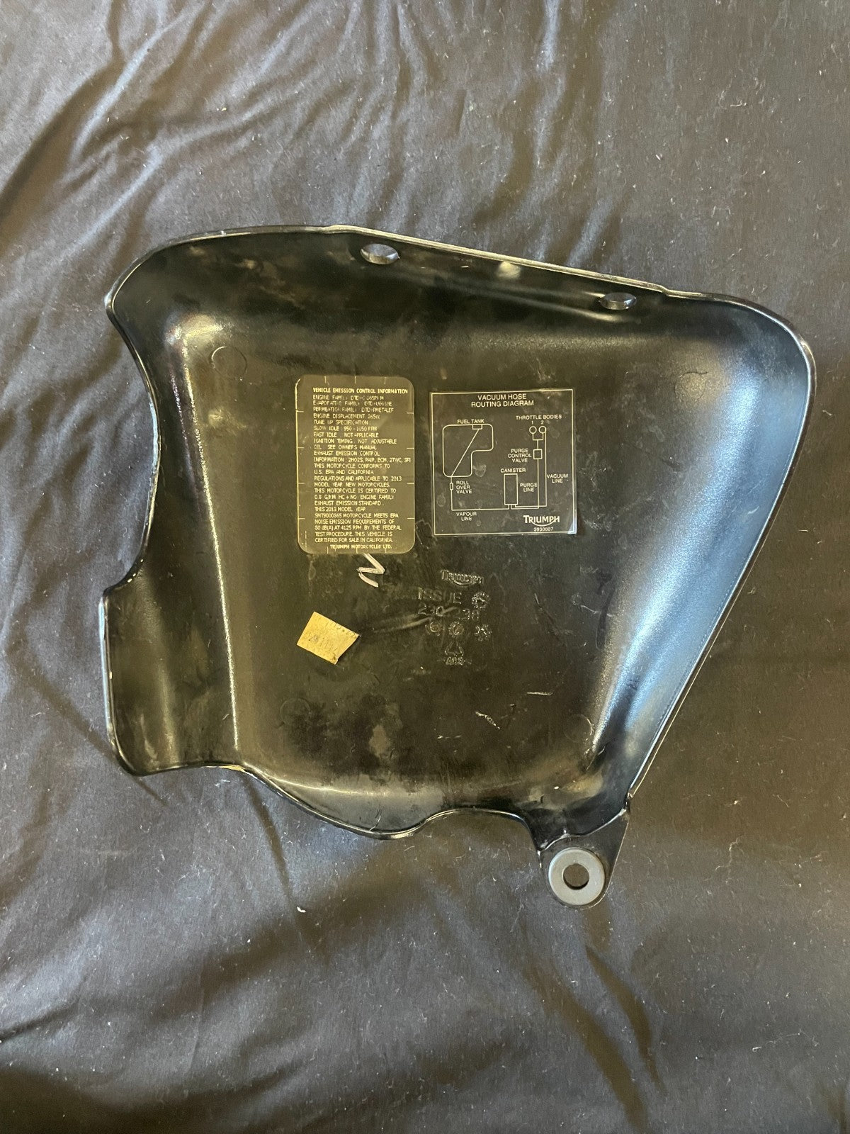 2013 Triumph Bonneville T100 Right Side Cover T2301238    #0249