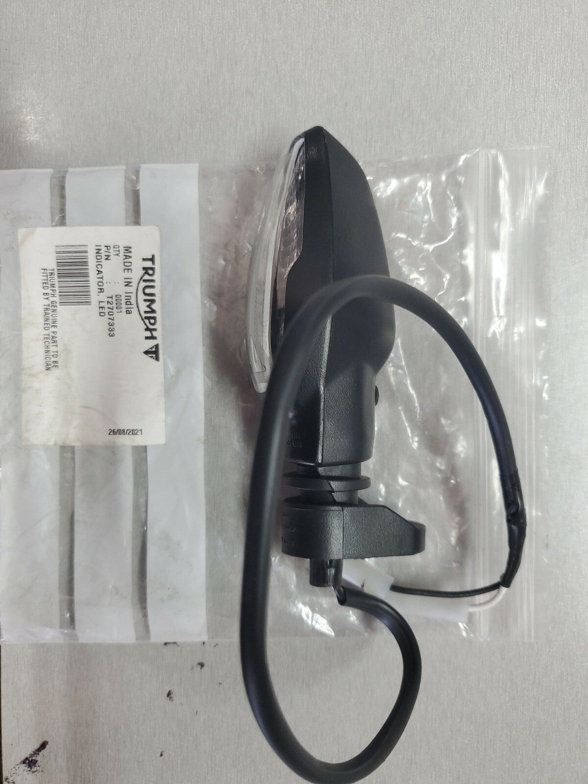 1 Triumph speed triple OEM blinker led   T2707333     #0175