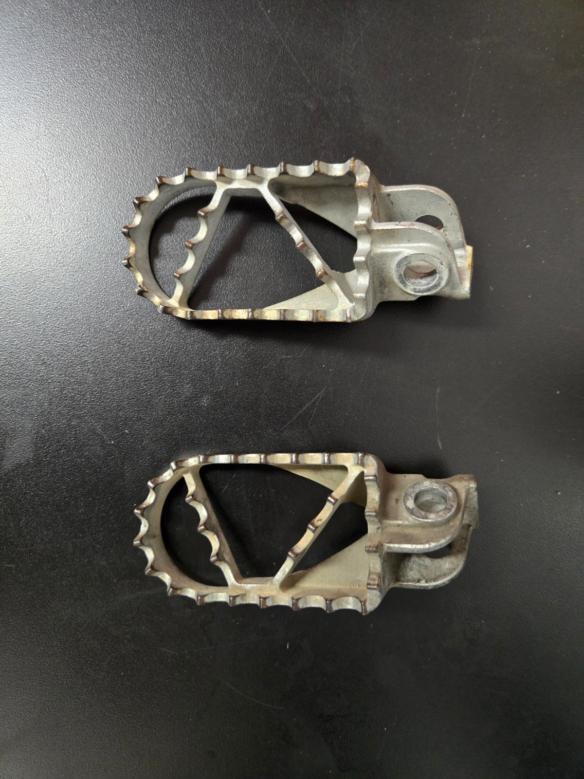 2003-2020 KTM 690 950 990 1190 1290 Adventure oem Footrest pair   #0065